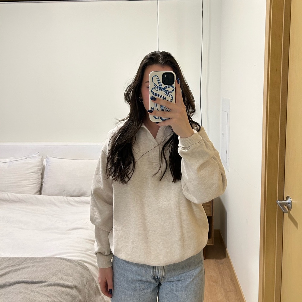 aritzia tna boyfriend collared sweatshirt